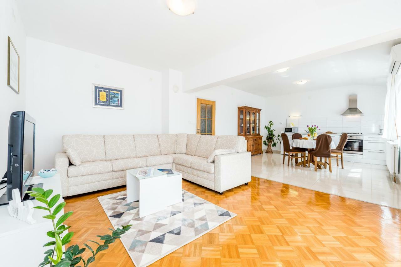 Apartment Anamarija With Sea View Sibenik Ngoại thất bức ảnh