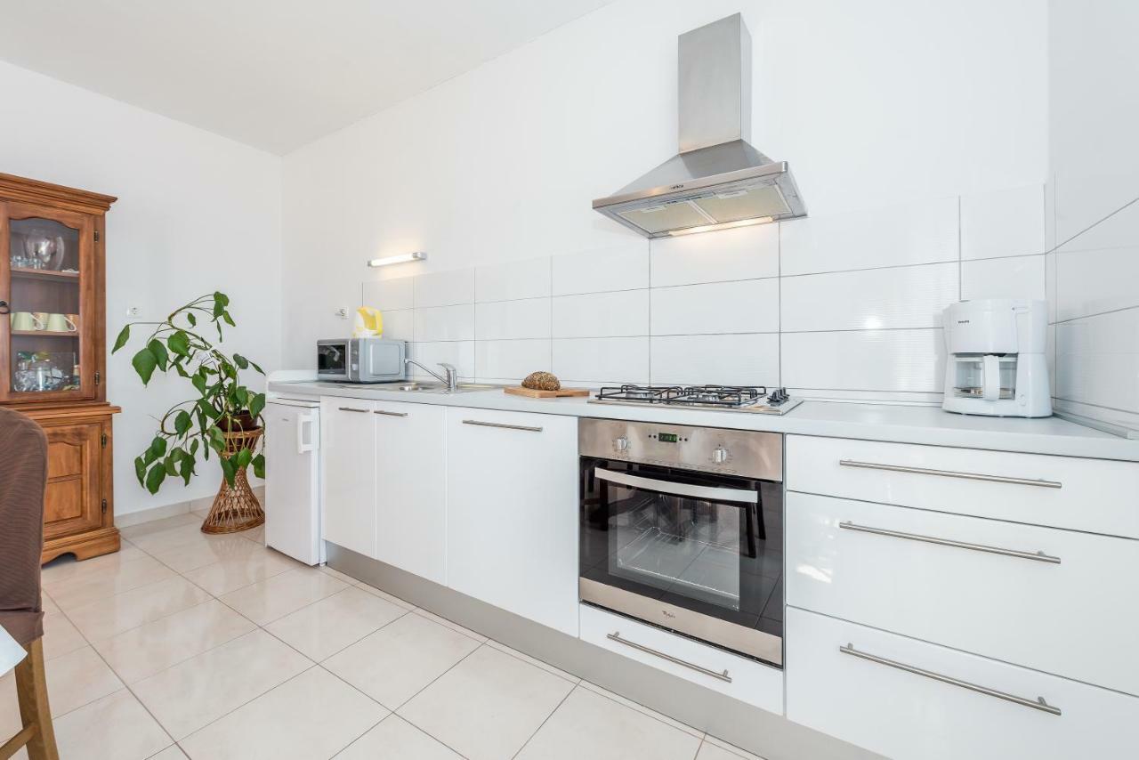 Apartment Anamarija With Sea View Sibenik Ngoại thất bức ảnh