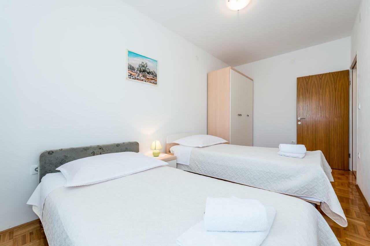 Apartment Anamarija With Sea View Sibenik Ngoại thất bức ảnh