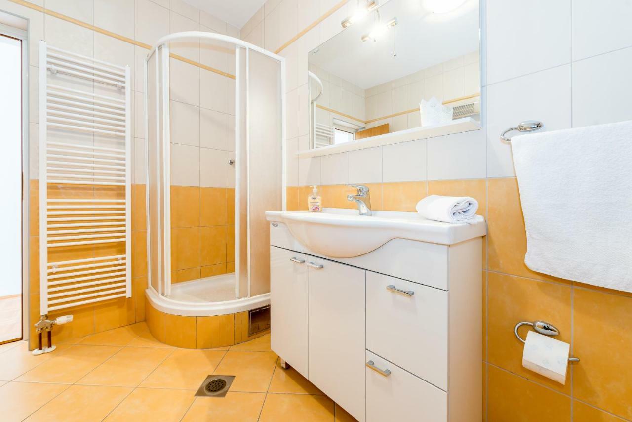 Apartment Anamarija With Sea View Sibenik Ngoại thất bức ảnh