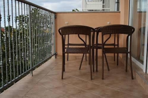 Apartment Anamarija With Sea View Sibenik Ngoại thất bức ảnh